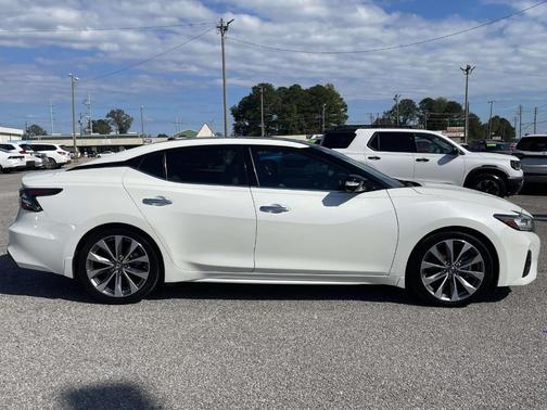 2021 Nissan Maxima Platinum