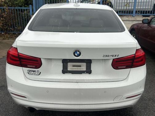 2016 BMW 320 i