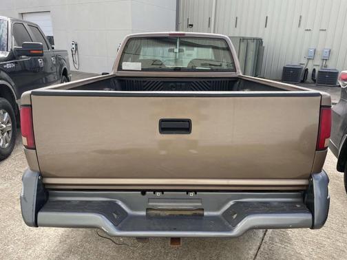 1996 GMC Sonoma 122.9 WB