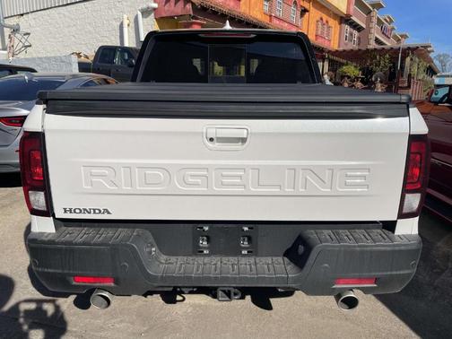 2025 Honda Ridgeline Black Edition