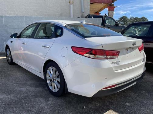 2018 Kia Optima .