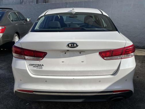 2018 Kia Optima .