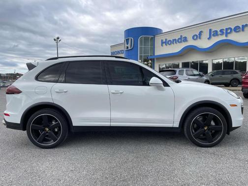 2017 Porsche Cayenne S