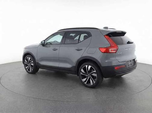Sage Green 2024 Volvo XC40 Plus