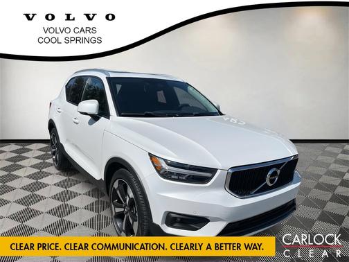 2021 Volvo XC40 T5 Momentum