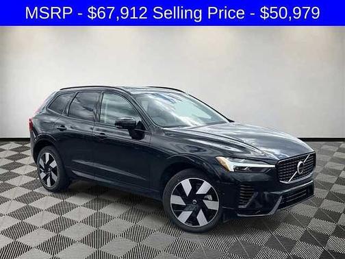 Onyx Black 2025 Volvo XC60 Plus