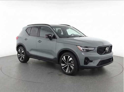 Sage Green 2023 Volvo XC40 Plus