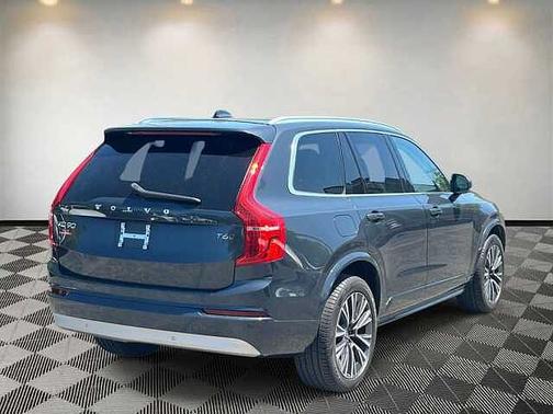 Savile Grey 2022 Volvo XC90 T6 AWD Momentum 6 Seater