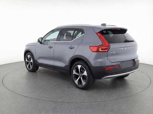 Vapour Grey 2025 Volvo XC40 Core