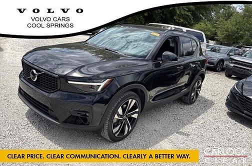 Onyx Black 2023 Volvo XC40 B5 AWD Ultimate Dark