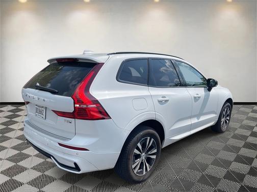 2025 Volvo XC60 Plug-In Hybrid T8 Core