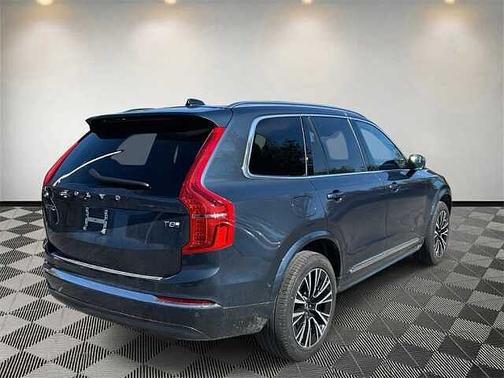 2025 Volvo XC90 Plus
