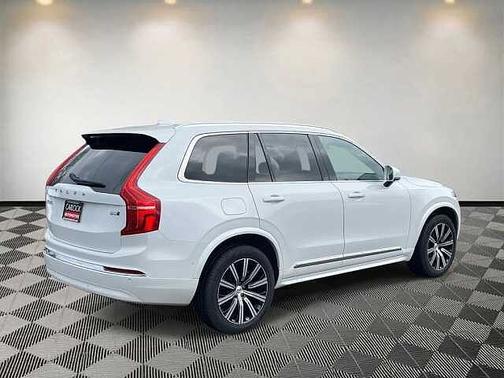 2025 Volvo XC90 Plus