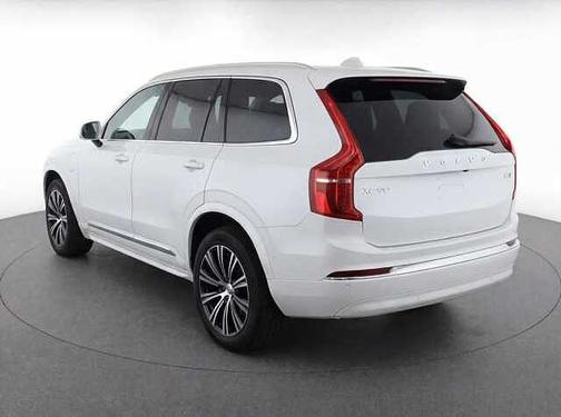 Crystal White 2023 Volvo XC90 Plus