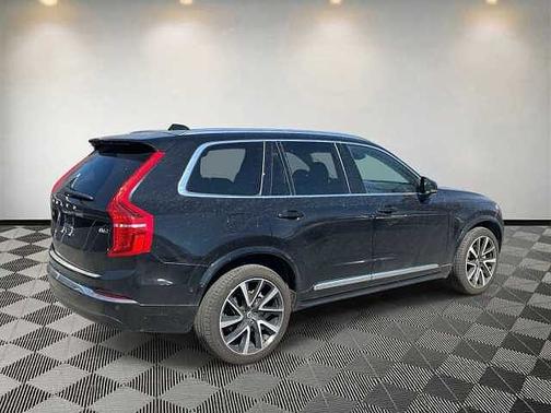 2023 Volvo XC90 Plus