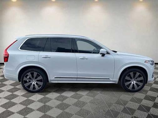 2023 Volvo XC90 B6 AWD Ultimate 7-Seater