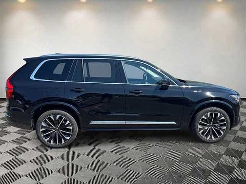 Onyx Black 2025 Volvo XC90 Plus