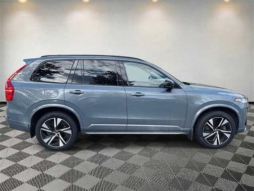 2023 Volvo XC90 Plus