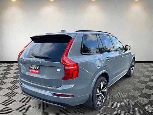 2023 Volvo XC90 Plus