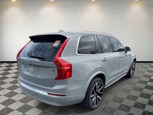 2024 Volvo XC90 Plus