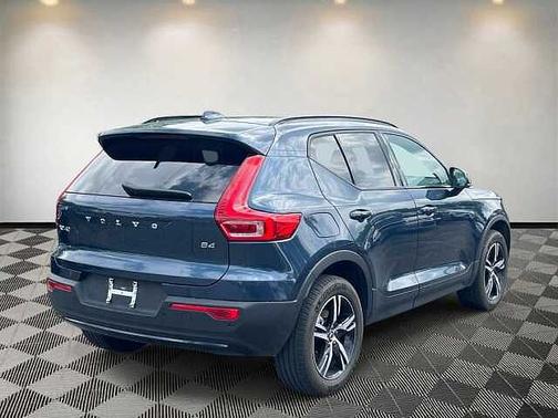 Denim Blue 2026 Volvo XC40 Core