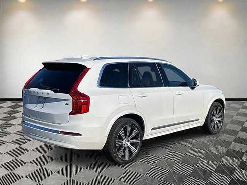 2025 Volvo XC90 Plus