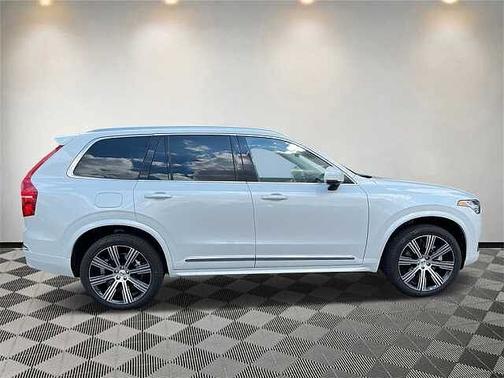 2025 Volvo XC90 Plus
