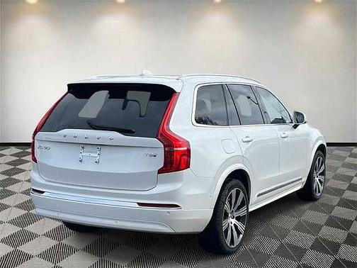 2025 Volvo XC90 Plus