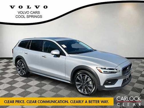 2023 Volvo V60 Cross Country Ultimate