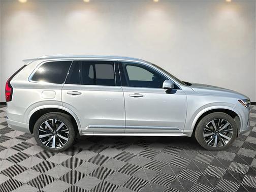 2025 Volvo XC90 B5 (2025.5) Core