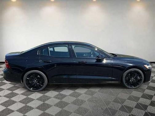 Onyx Black 2023 Volvo S60 Plus