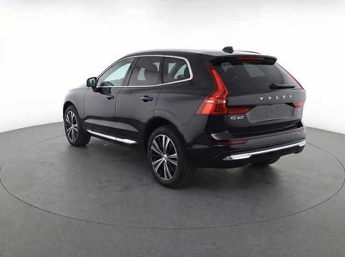 Onyx Black 2023 Volvo XC60 Plus