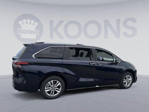 2025 Toyota Sienna Limited