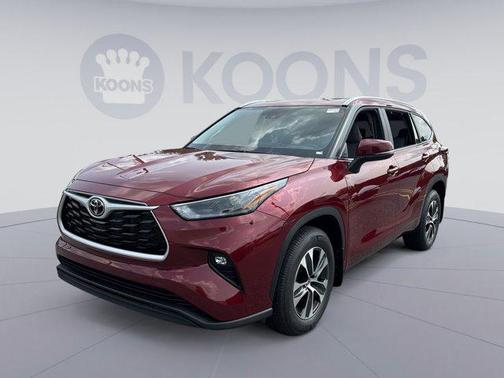 2025 Toyota Highlander XLE