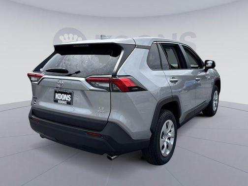 2025 Toyota RAV4 LE