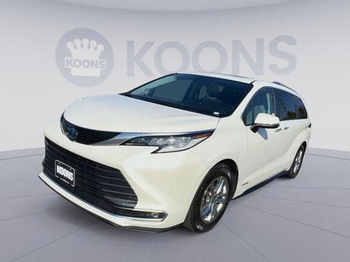 2021 Toyota Sienna Limited 7-Passenger