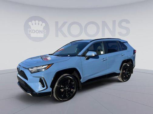 2022 Toyota RAV4 Hybrid SE