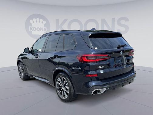 Carbon Black Metallic 2023 BMW X5 xDrive40i