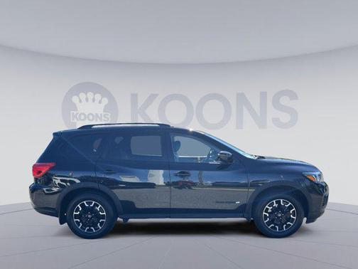 2019 Nissan Pathfinder SV