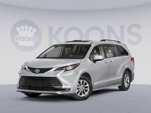 2025 Toyota Sienna XLE 7 Passenger