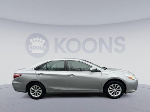 2017 Toyota Camry Hybrid LE