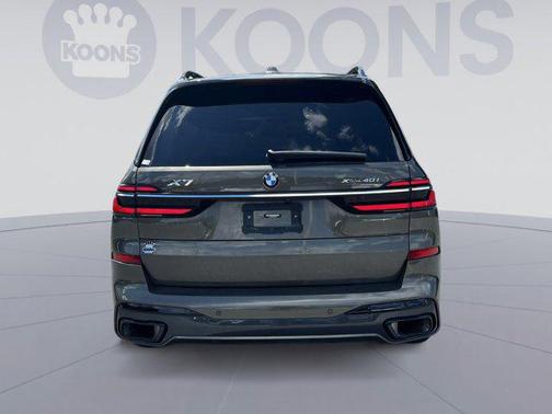 2023 BMW X7 xDrive40i