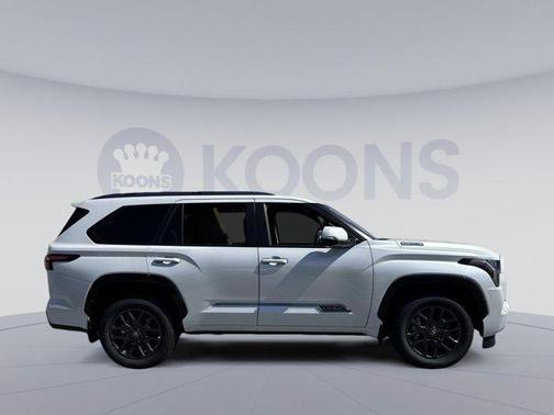 2025 Toyota Sequoia Platinum