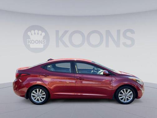 2014 Hyundai ELANTRA SE