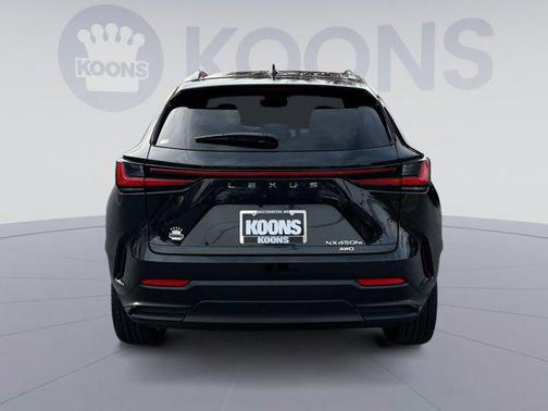 2022 Lexus NX 450h+ Luxury