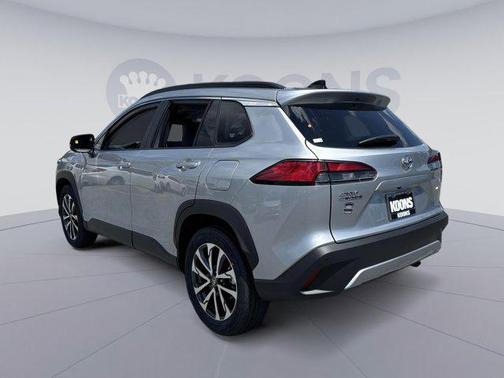 2025 Toyota Corolla Cross XLE