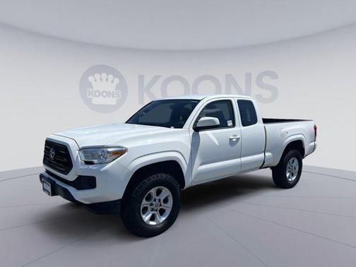 2017 Toyota Tacoma SR