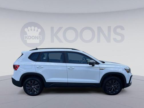 Pure White 2024 Volkswagen Taos 1.5T S