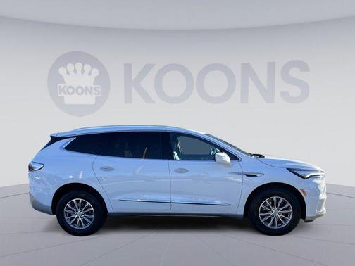 2024 Buick Enclave Essence AWD