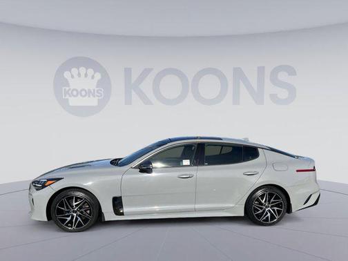 2022 Kia Stinger GT-Line